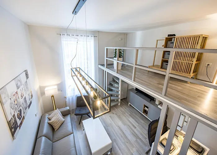דירה Loft In Oldtown